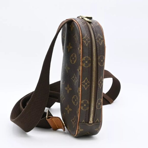 LOUIS VUITTON Pochette Gange Shoulder Bag Monogram Brown Spain M51870 78YE463 - Picture 2 of 16